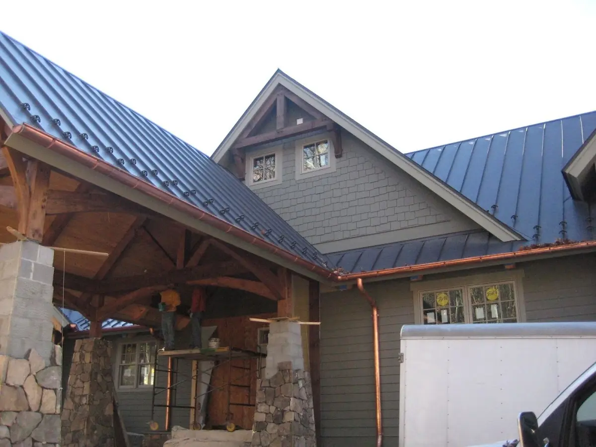 Craftsman Roofing team delivering quality roofing work in Manhattan Beach